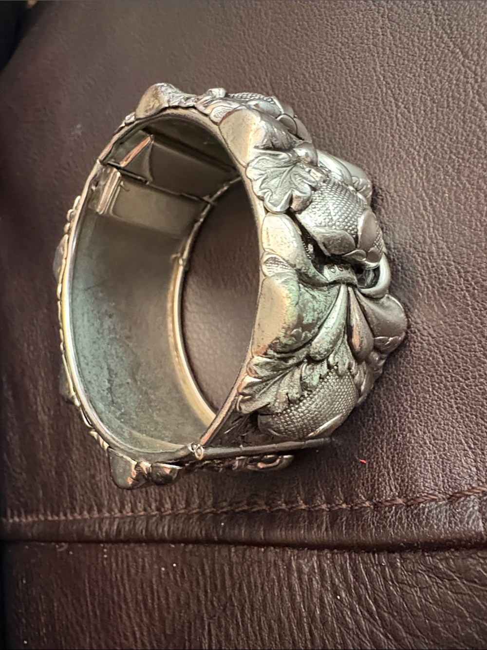 Ornate Silver Floral Hinged Cuff Bracelet Repousse Vargas? Whiting & Davis? - Picture 4 of 15